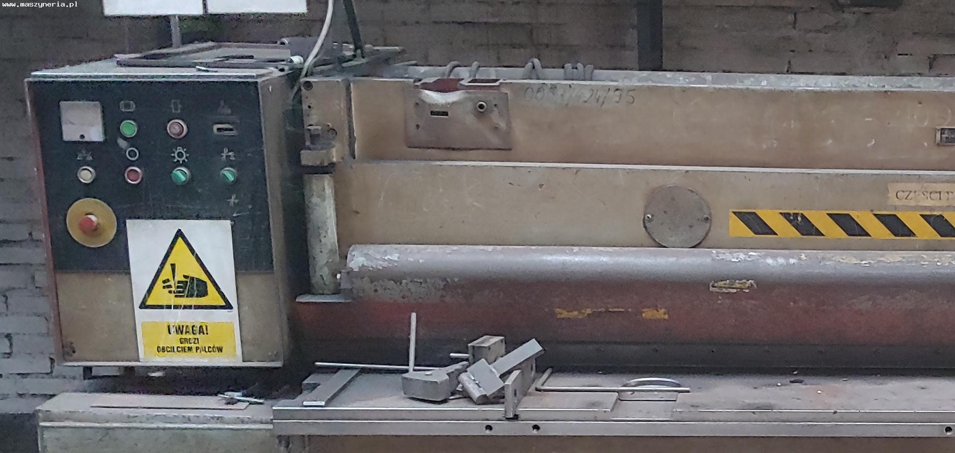 Cesoie a ghigliottina STROJARNE PIESOK NTC 2500/4 in vendita - foto 2